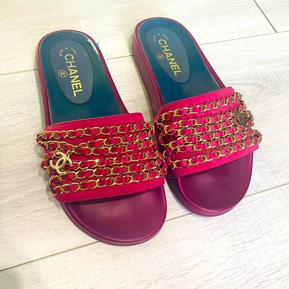 CHANEL Shoes - Chanel slides